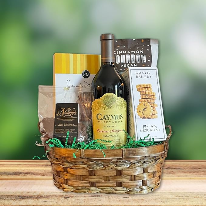 2 LB Dark Green Crinkle Cut Paper Shred Filler Great for Gift Wrapping, Dark Green Basket Fillers, Birthday, Gift Wrapping, Anniversary, Halloween Thanksgiving Christmas Party Decor Filling Supplies