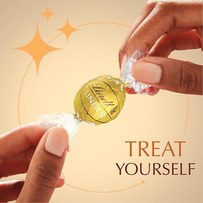 Lindt LINDOR White Chocolate Candy Truffles, White Chocolate Candy with Smooth, Melting Truffle Center, 15.2 oz. Bag