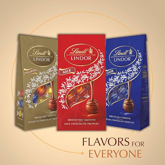 Lindt LINDOR White Chocolate Candy Truffles, White Chocolate Candy with Smooth, Melting Truffle Center, 15.2 oz. Bag