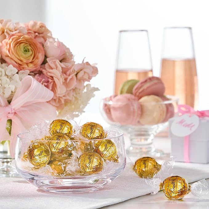 Lindt LINDOR White Chocolate Truffles, White Chocolate Candy with Smooth, Melting Truffle Center, Great for Gift Giving, 5.1 oz. Bag (6 Pack)