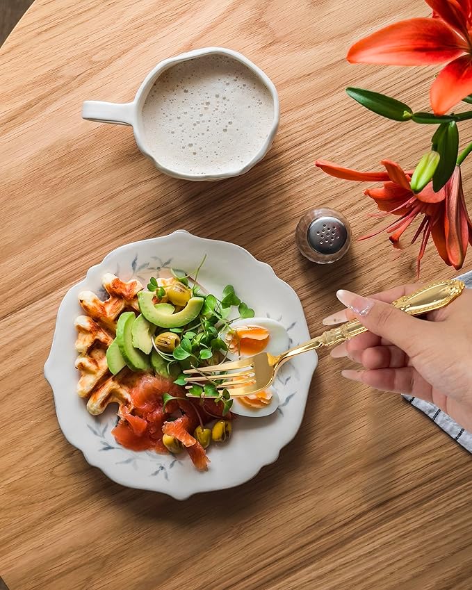 Nervure 150PCS Gold Plastic Silverware - Heavy Duty Disposable Cutlery Set, Luxury Gold Plastic Utensils include 50Pcs Forks, 50Pcs Spoons, 50pcs Knives Perfect for Wedding, Party, Daily Use